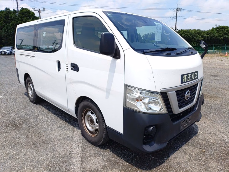 NISSAN NV350 CARAVAN