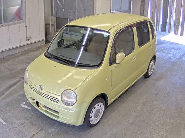 DAIHATSU MOVE LATTE