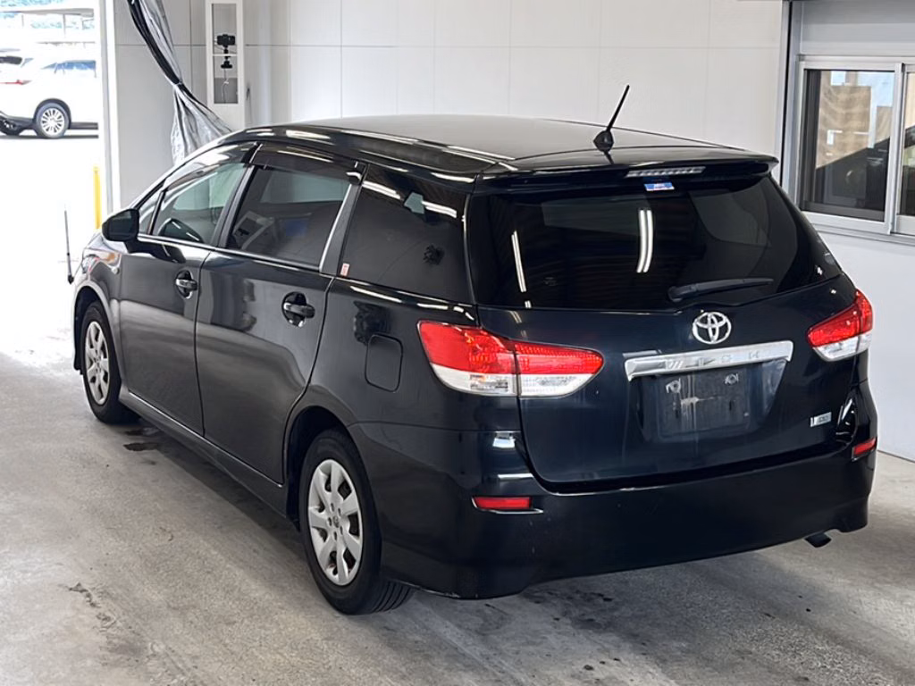 TOYOTA WISH