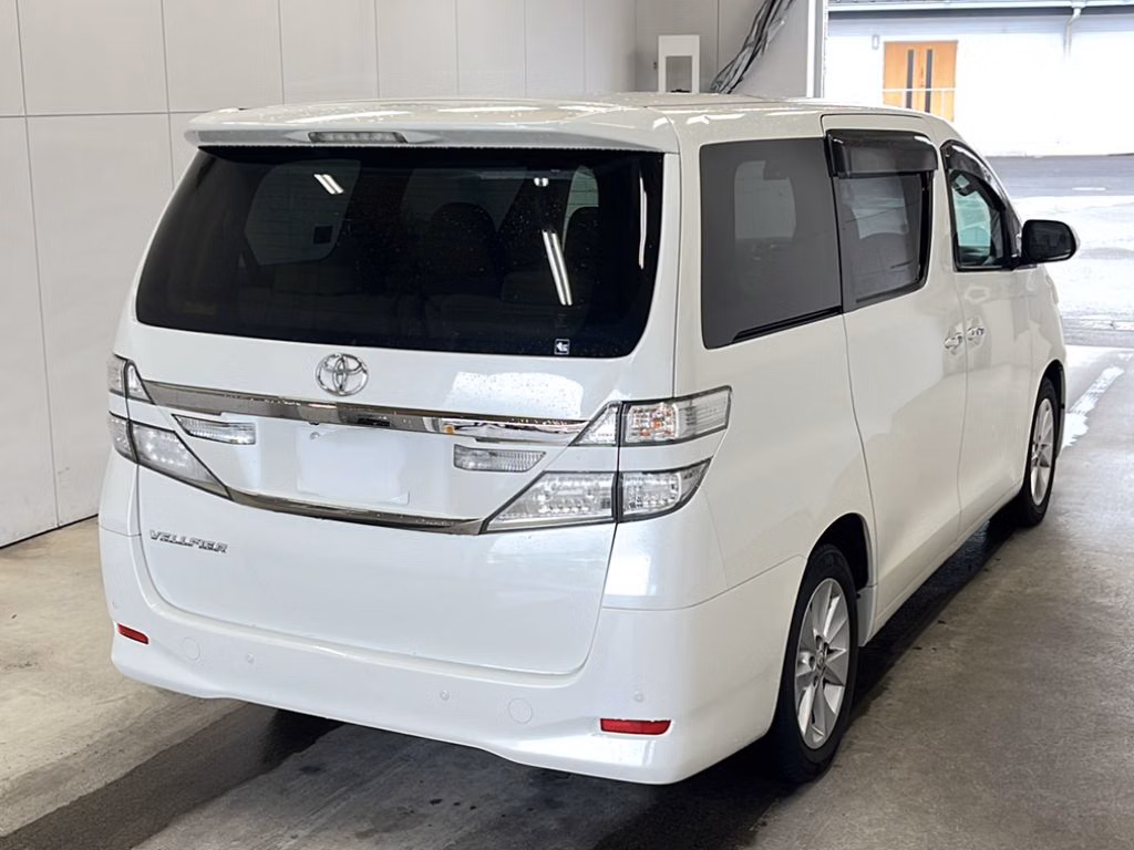 TOYOTA VELLFIRE