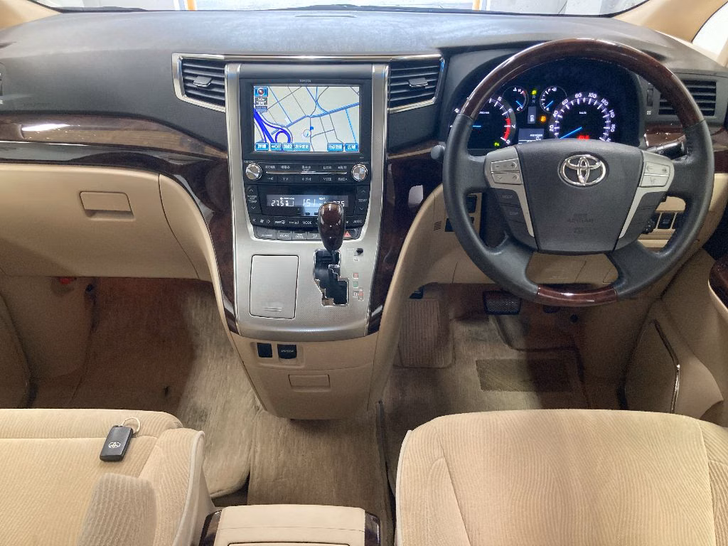 TOYOTA VELLFIRE