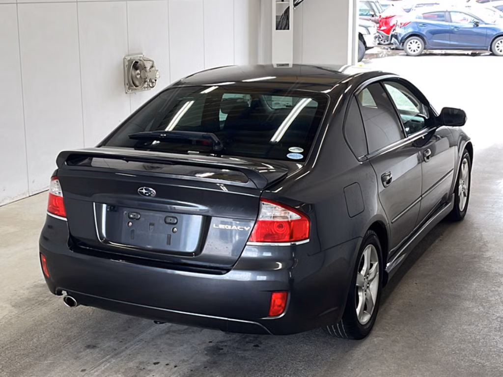 SUBARU LEGACY B4