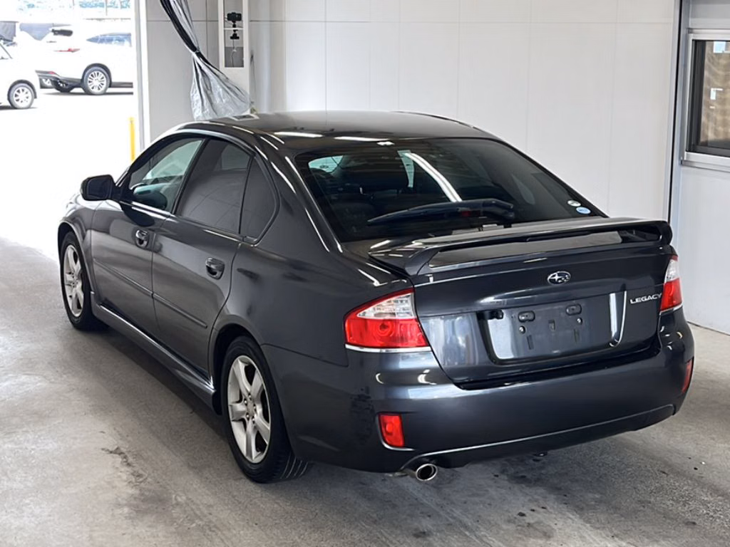 SUBARU LEGACY B4