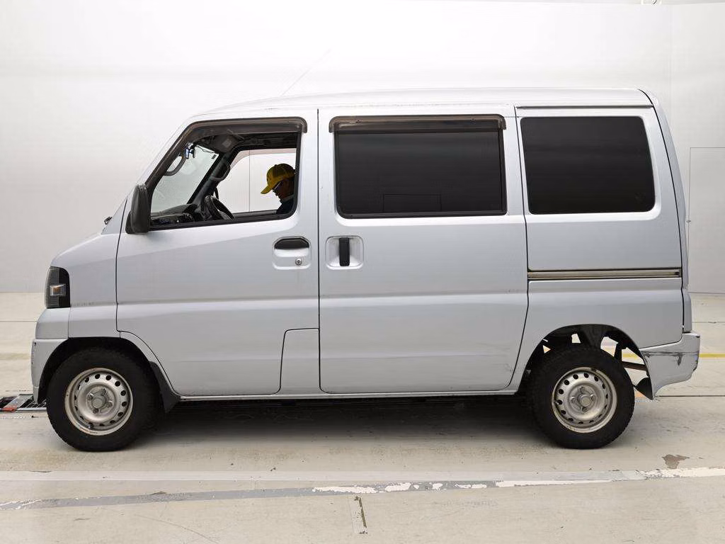 NISSAN CLIPPER