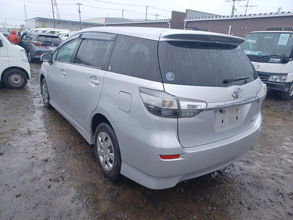 TOYOTA WISH