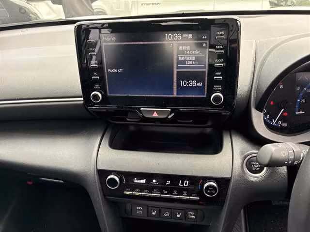 TOYOTA YARIS CROSS