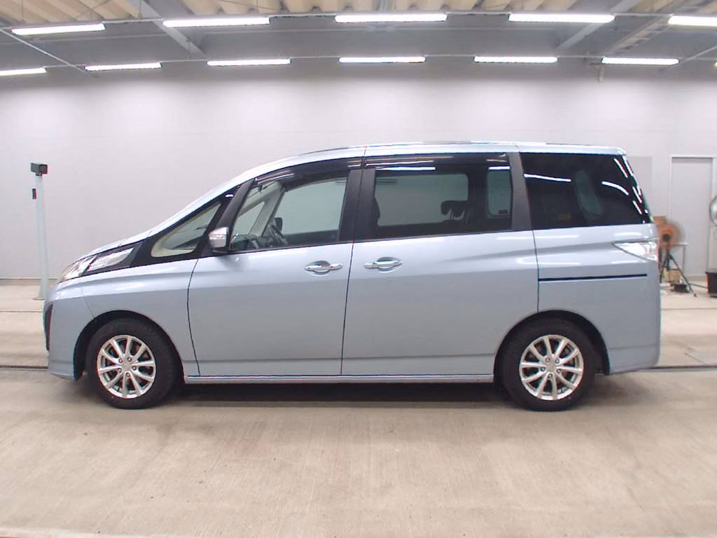 MAZDA BIANTE