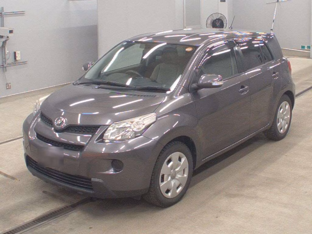 TOYOTA IST