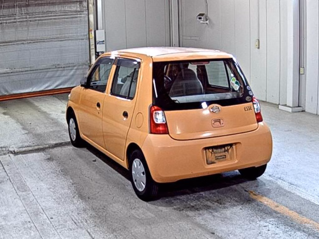 DAIHATSU ESSE