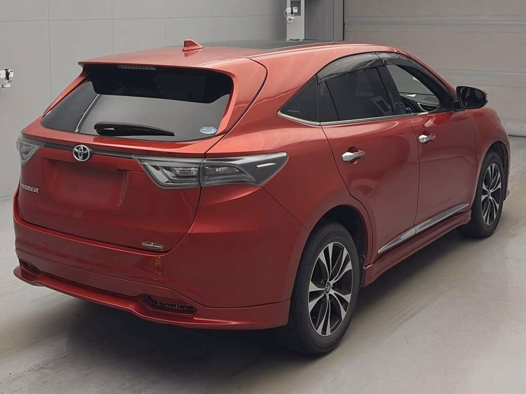 TOYOTA HARRIER