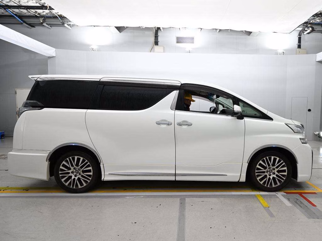 TOYOTA VELLFIRE