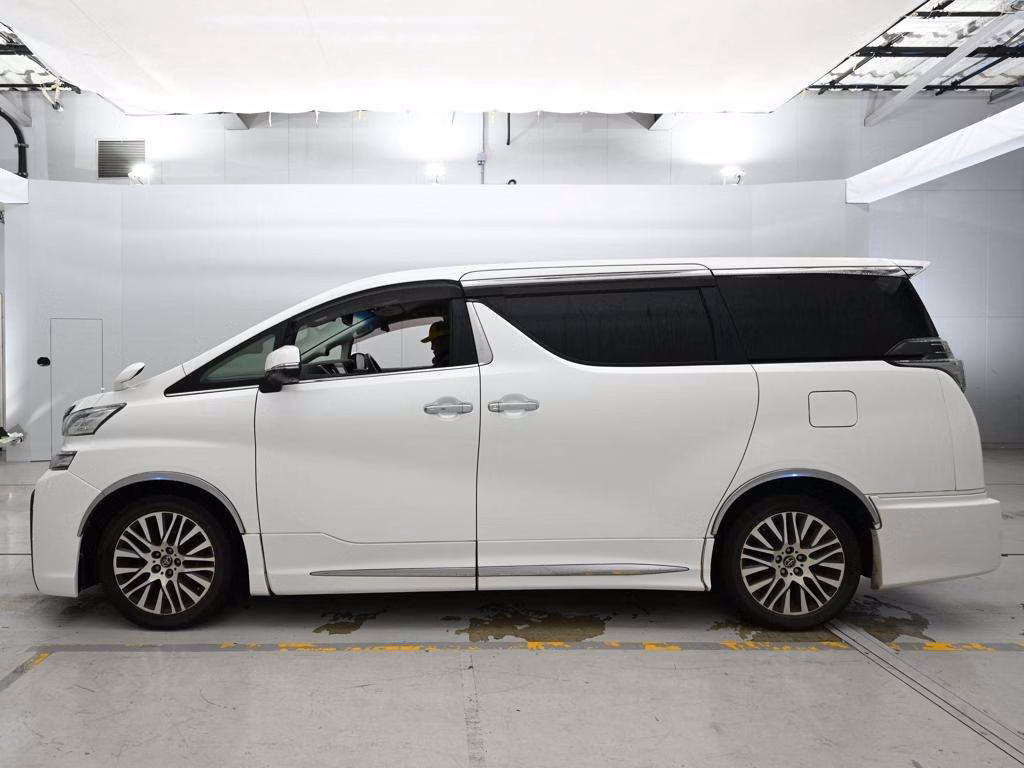 TOYOTA VELLFIRE