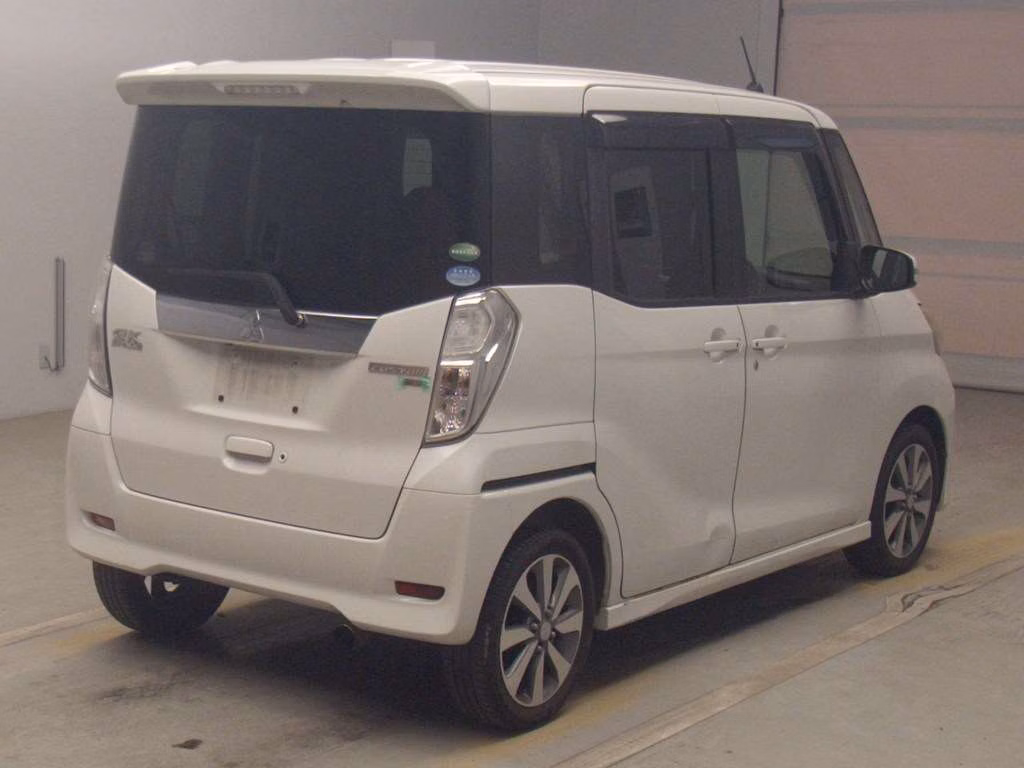 MITSUBISHI EK SPACE