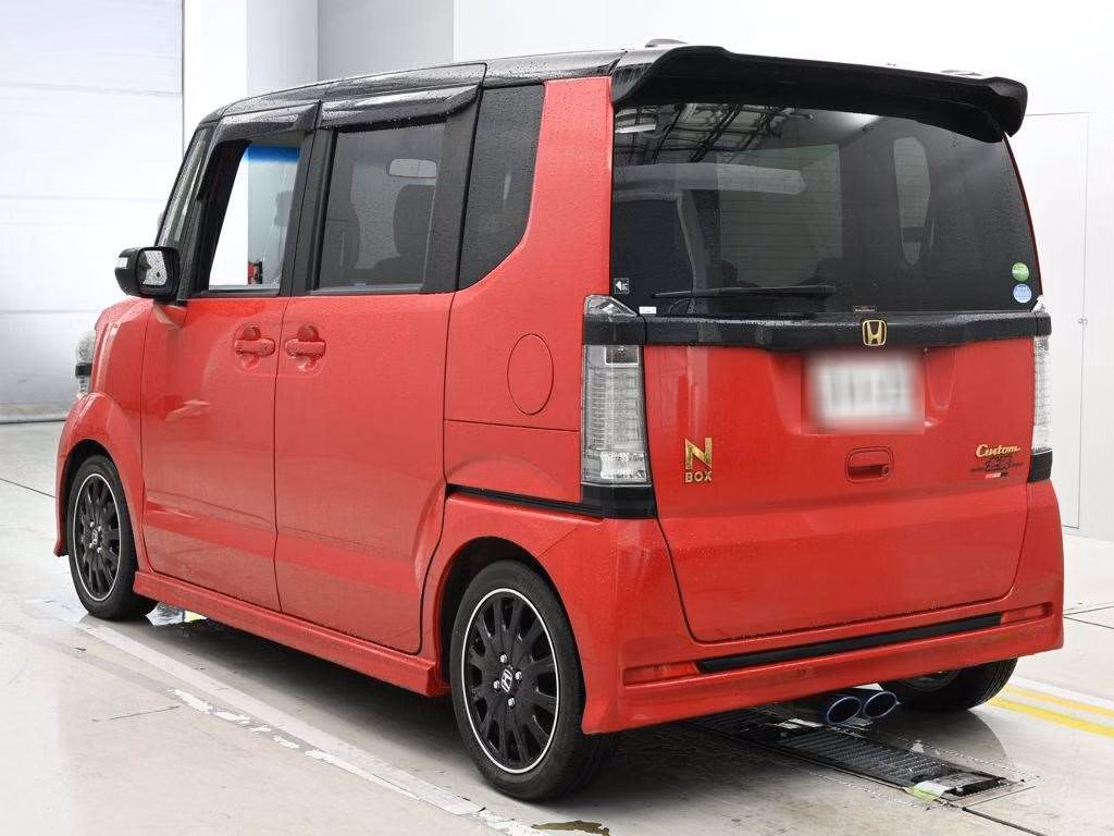 HONDA N-BOX