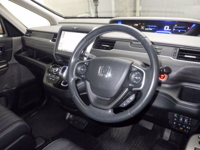 HONDA FREED+
