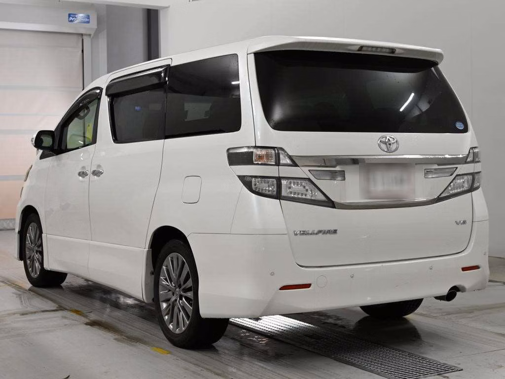 TOYOTA VELLFIRE