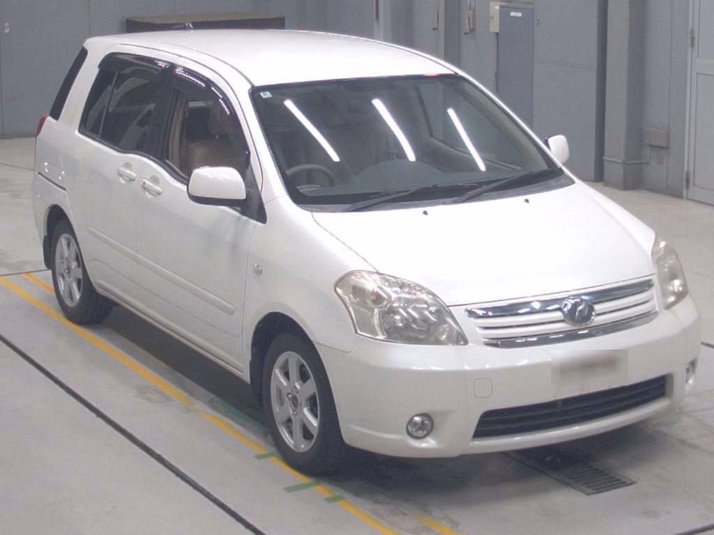 TOYOTA RAUM