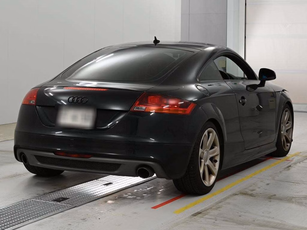 AUDI TT