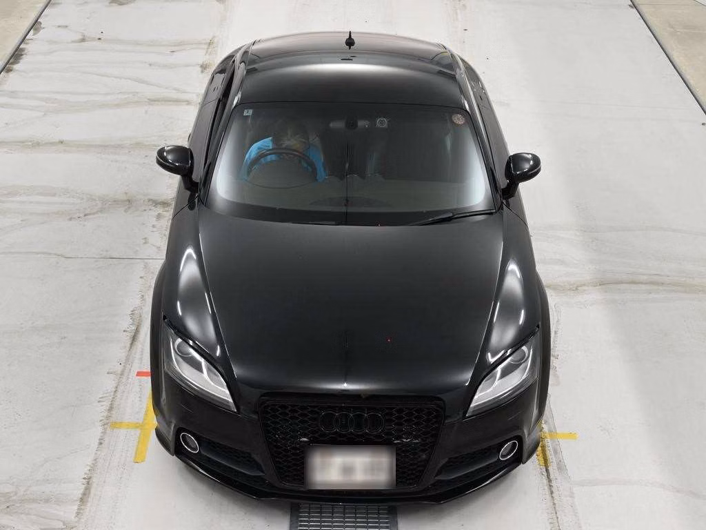 AUDI TT