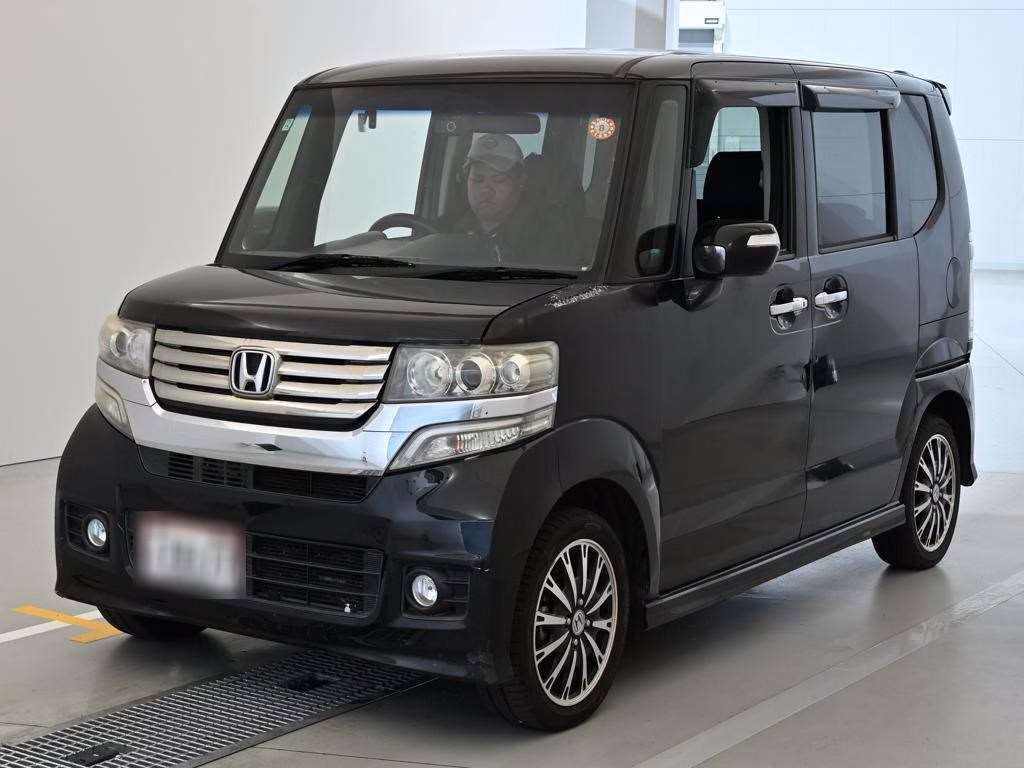 HONDA N-BOX