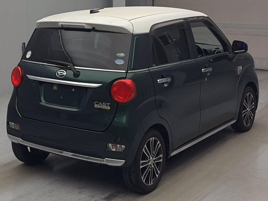 DAIHATSU CAST