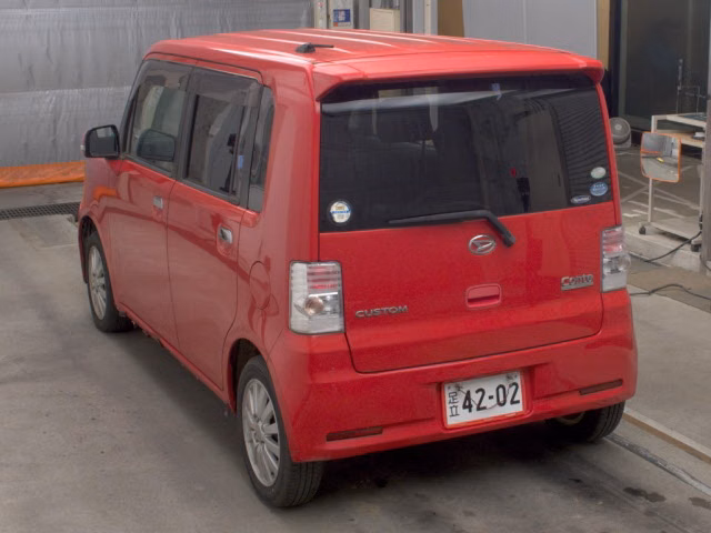 DAIHATSU MOVE CONTE