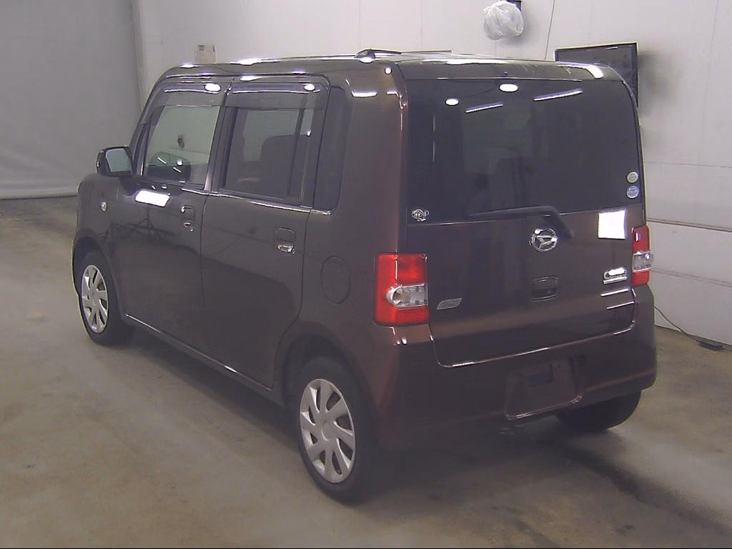 DAIHATSU MOVE CONTE