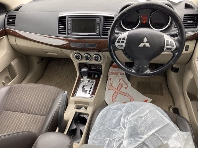 MITSUBISHI GALANT FORTIS