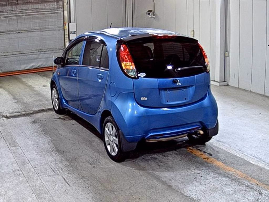 MITSUBISHI I