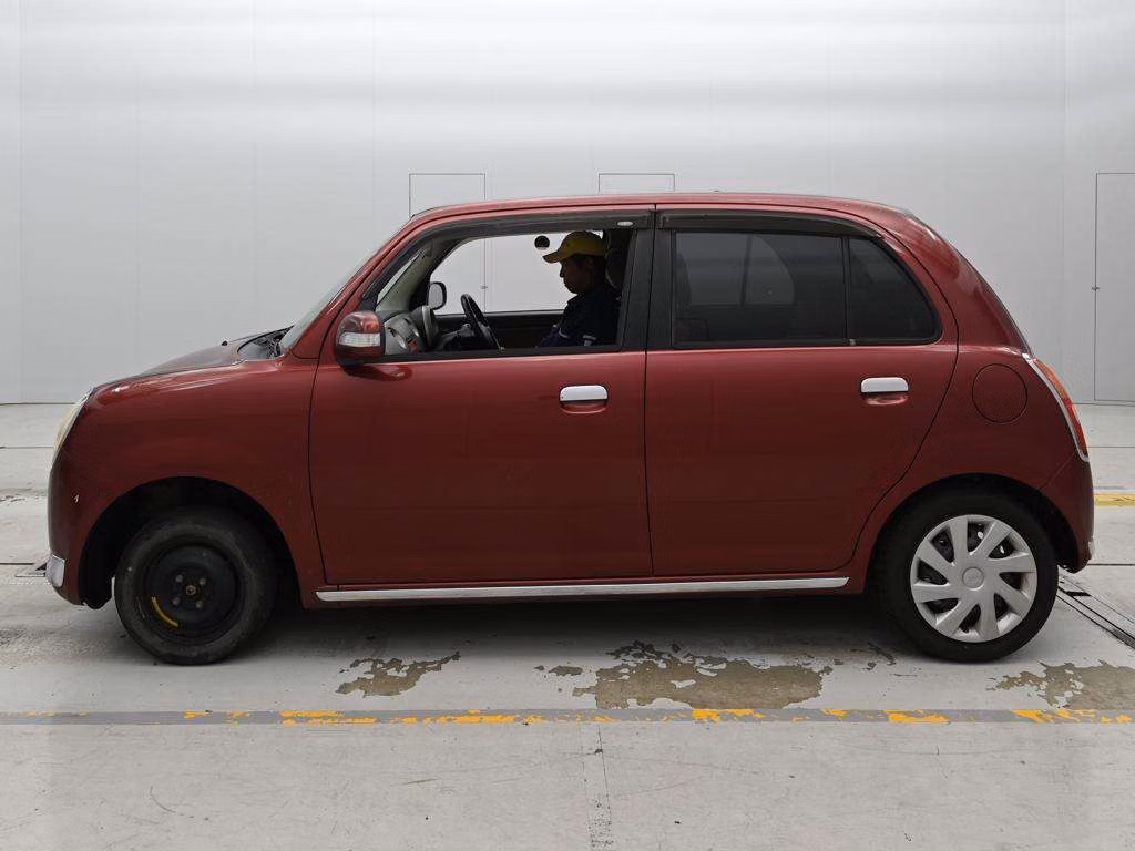 DAIHATSU MIRA GINO