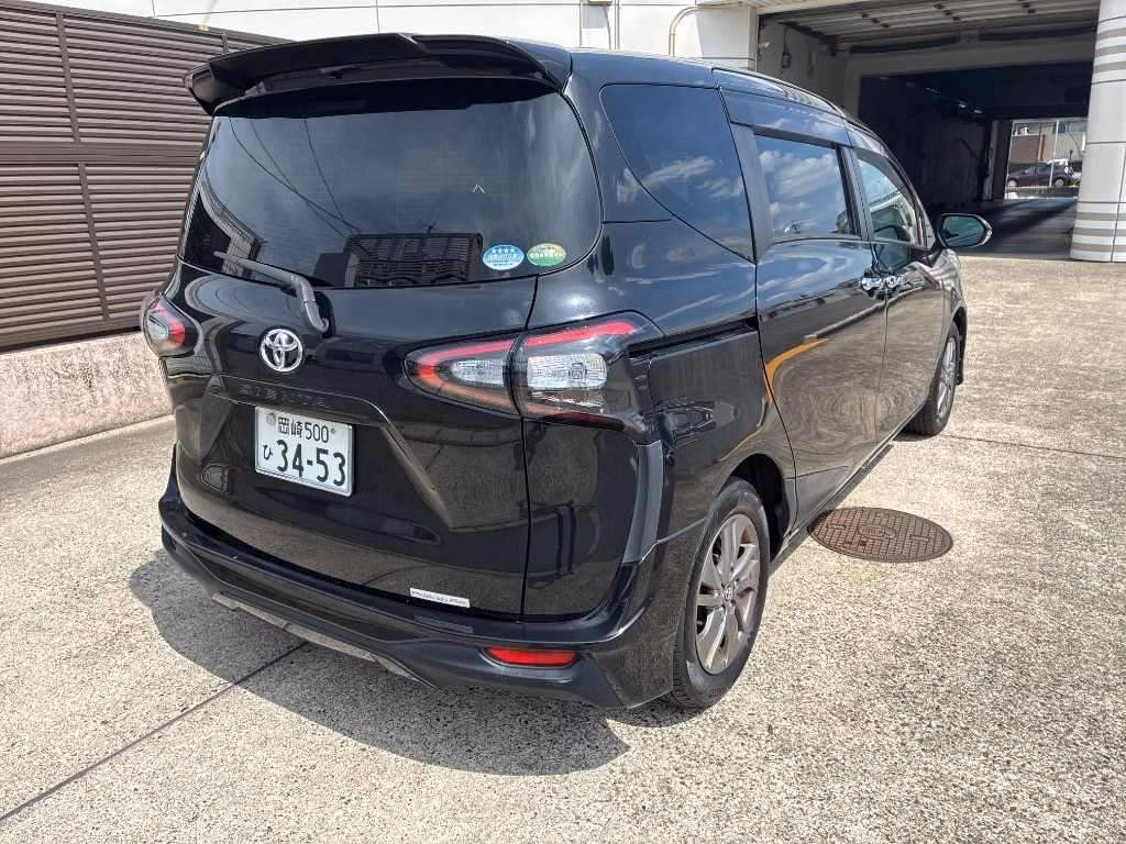 TOYOTA SIENTA