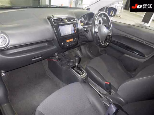MITSUBISHI MIRAGE