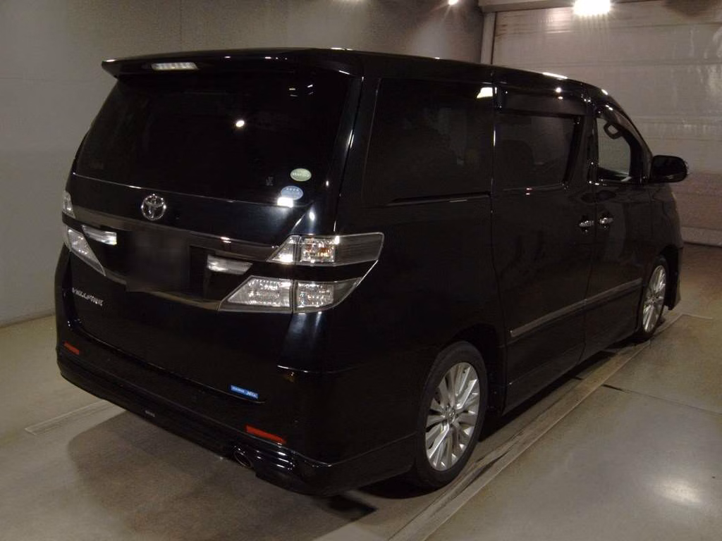 TOYOTA VELLFIRE