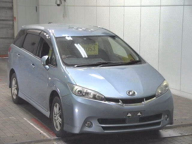 TOYOTA WISH