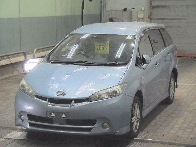 TOYOTA WISH