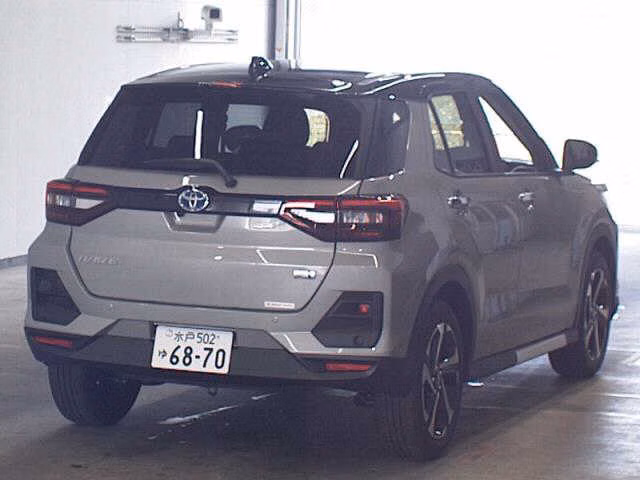 TOYOTA RAIZE