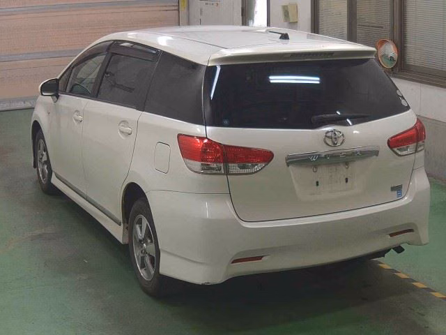 TOYOTA WISH