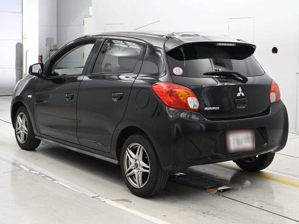 MITSUBISHI MIRAGE