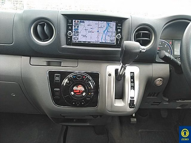 NISSAN NV350 CARAVAN