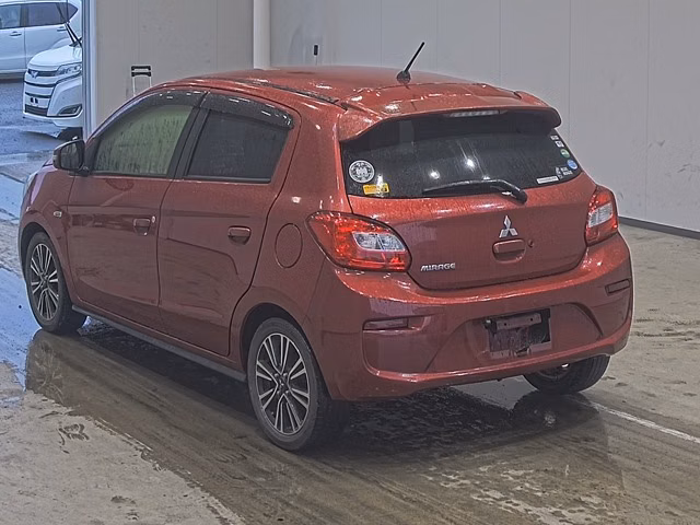 MITSUBISHI MIRAGE
