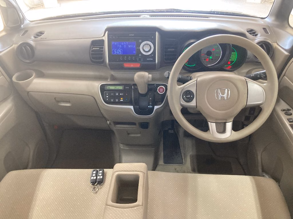 HONDA N-BOX+