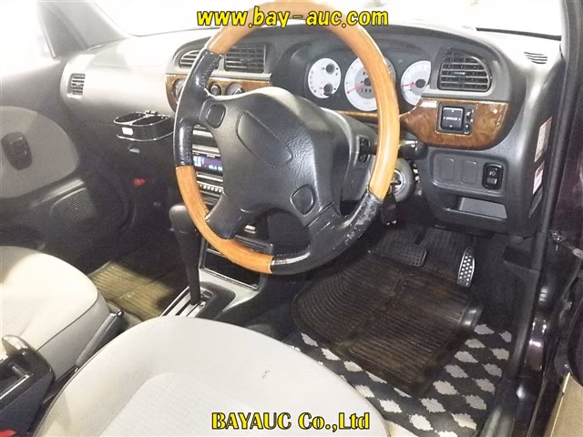DAIHATSU MIRA GINO