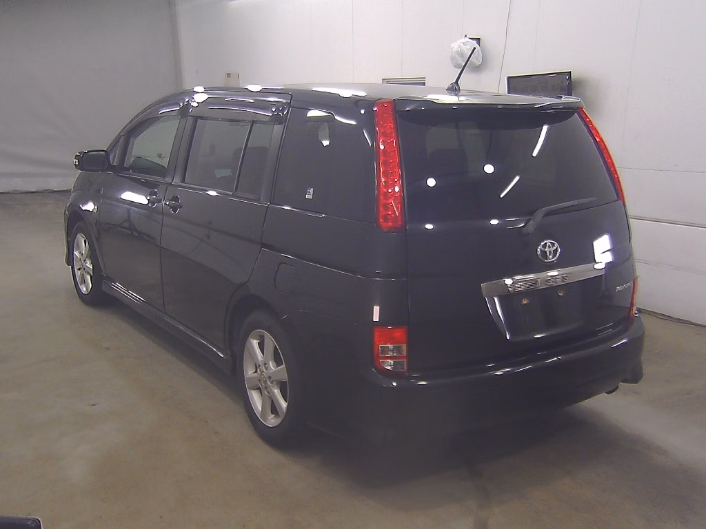 TOYOTA ISIS