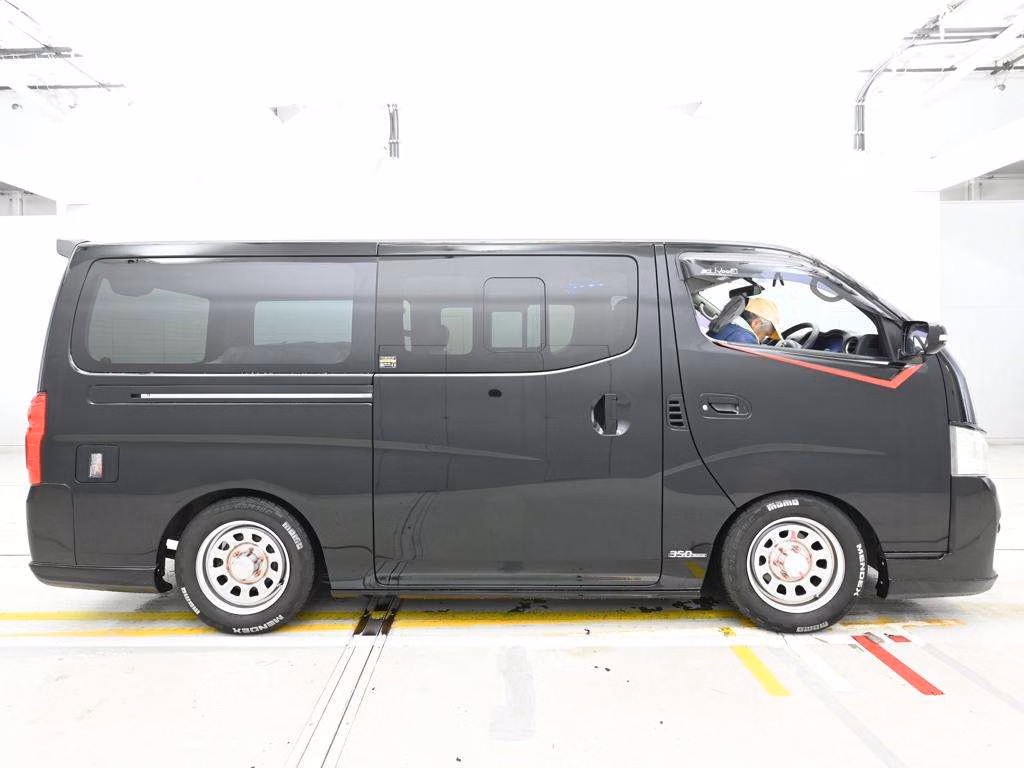 NISSAN NV350 CARAVAN