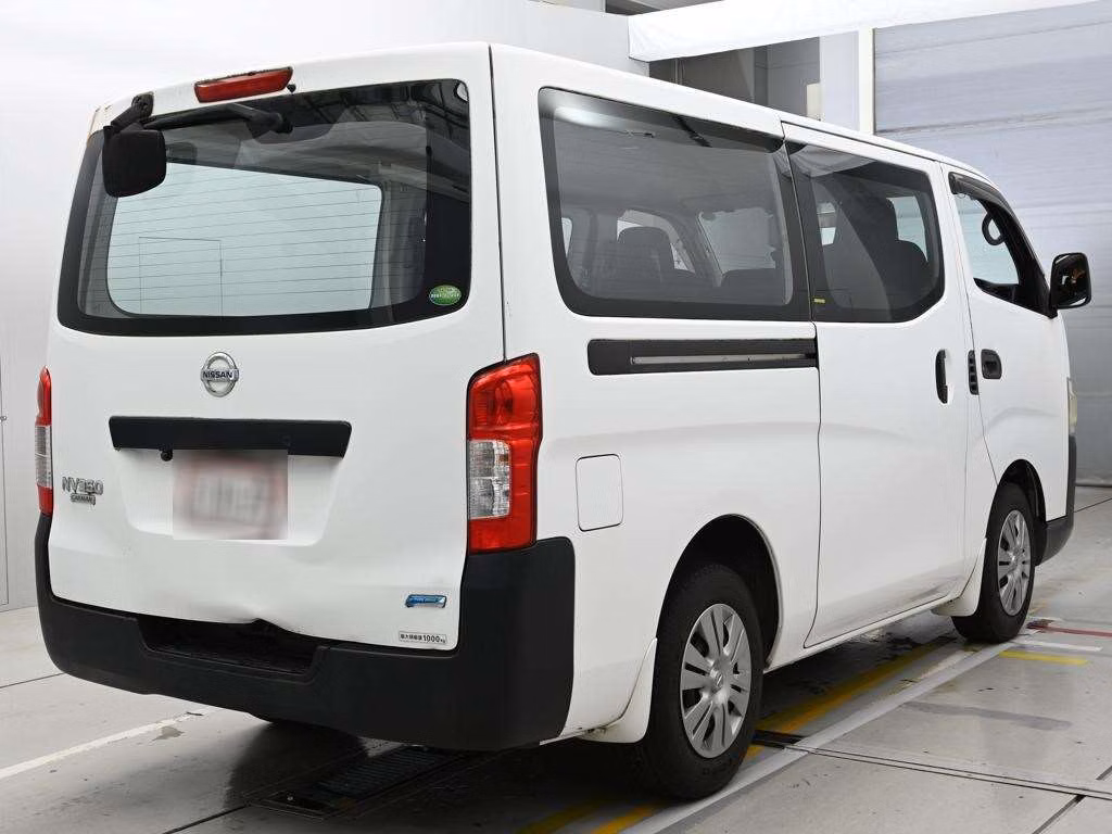 NISSAN NV350 CARAVAN