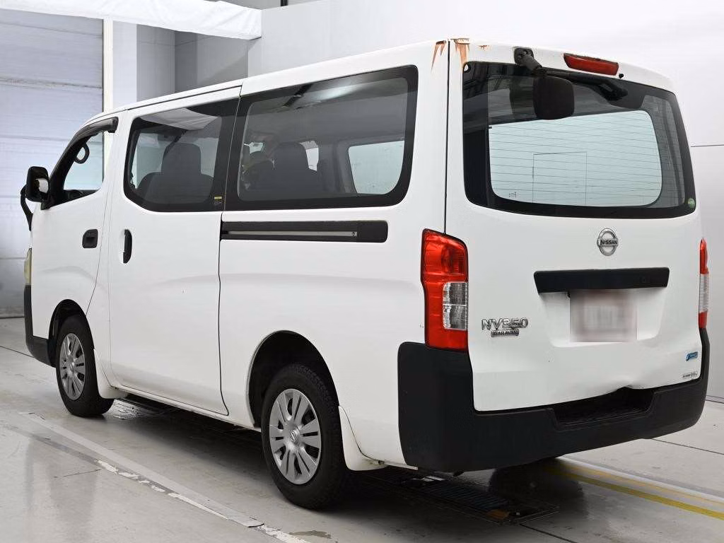 NISSAN NV350 CARAVAN