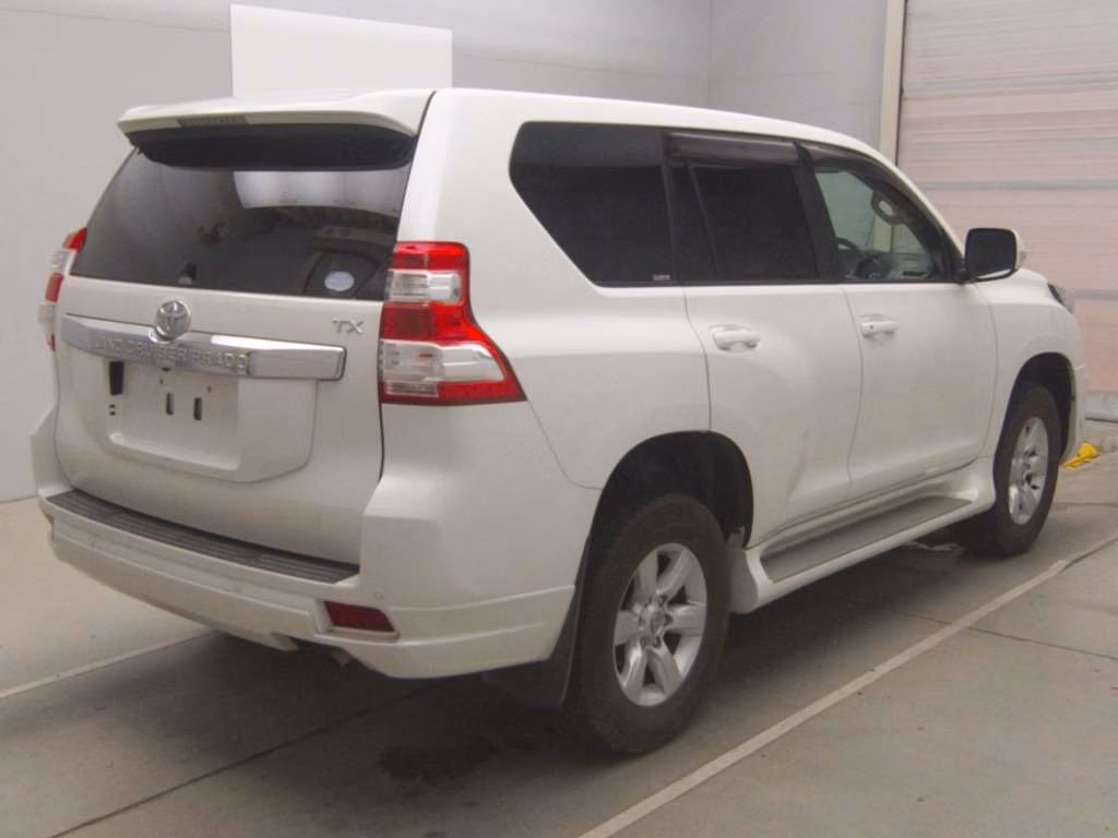 TOYOTA LAND CRUISER PRADO