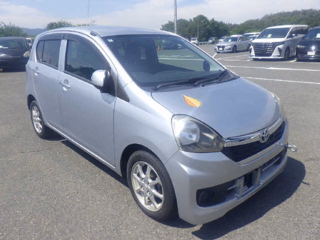 TOYOTA PIXIS EPOCH