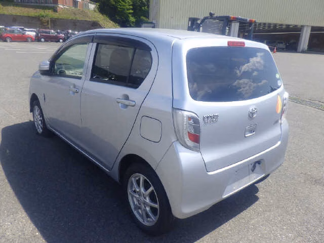 TOYOTA PIXIS EPOCH