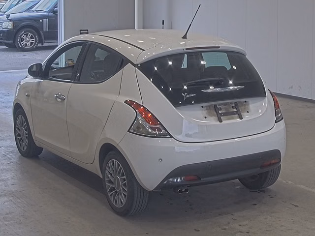 CHRYSLER YPSILON